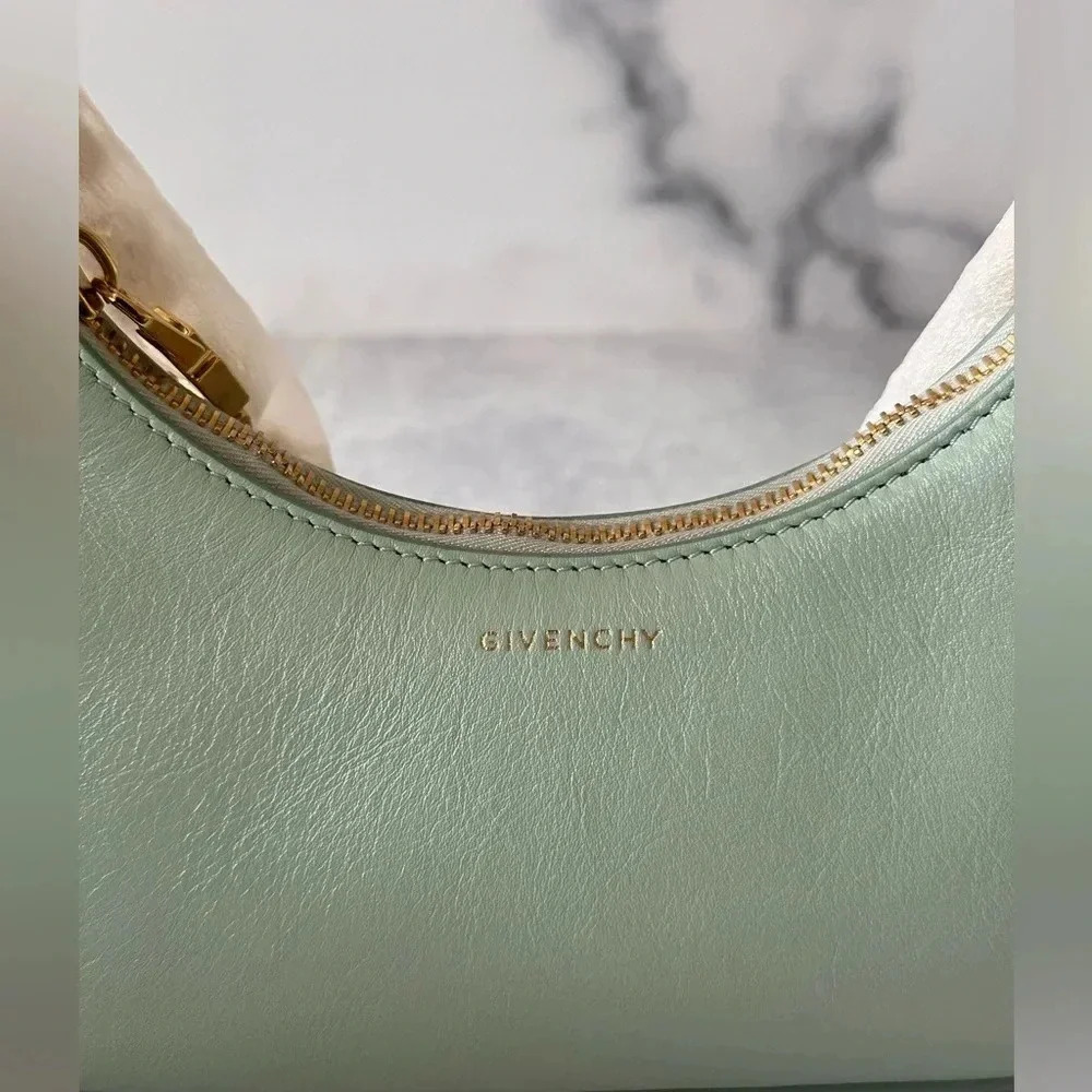 Givenchy Moon Cut Chain Shoulder Bag - Picture 7 of 7